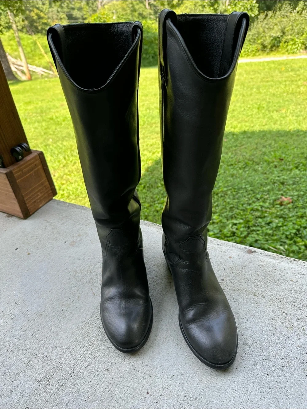 Frye Carson Pull On Boots size 7